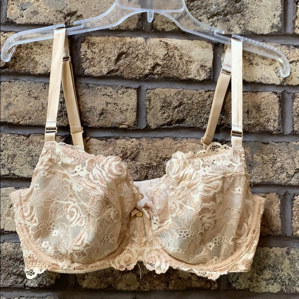 Cacique 36DD lace bra